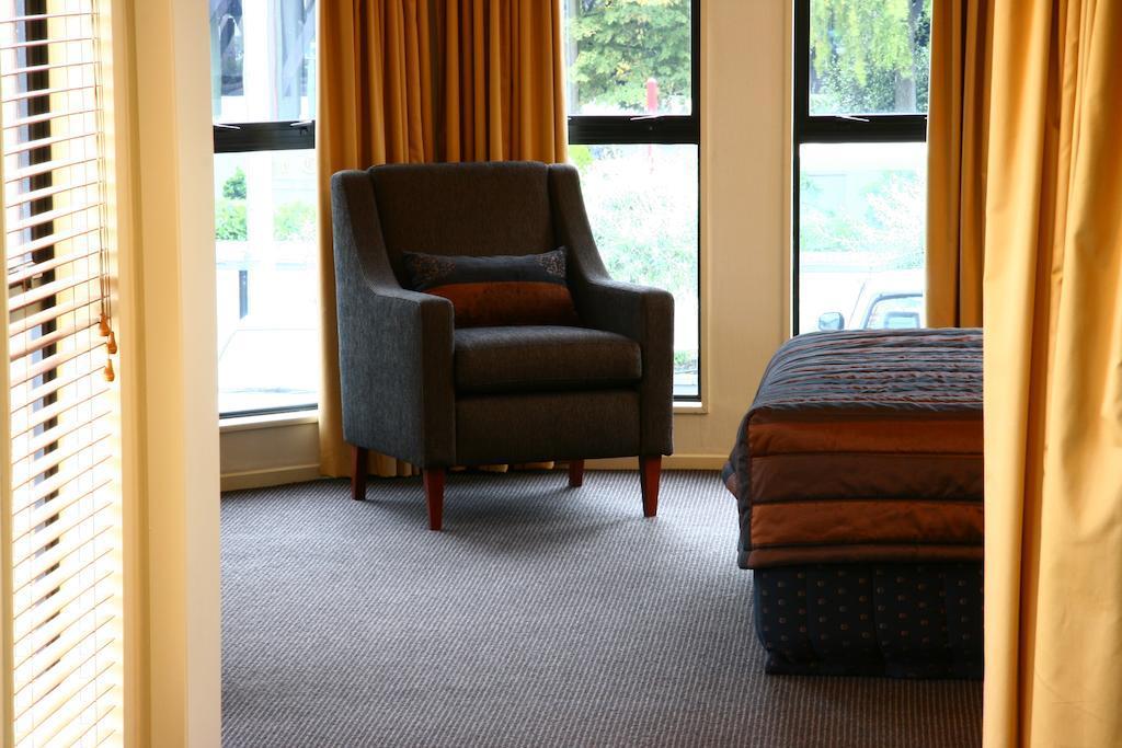 The Towers On The Park Hotel Christchurch Bagian luar foto